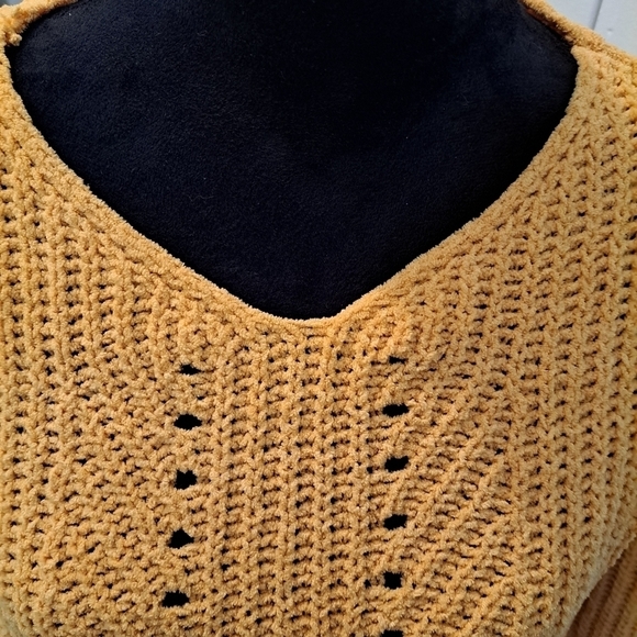 Marigold Art Class Knit Sweater   Size 14-16 - Picture 2 of 6